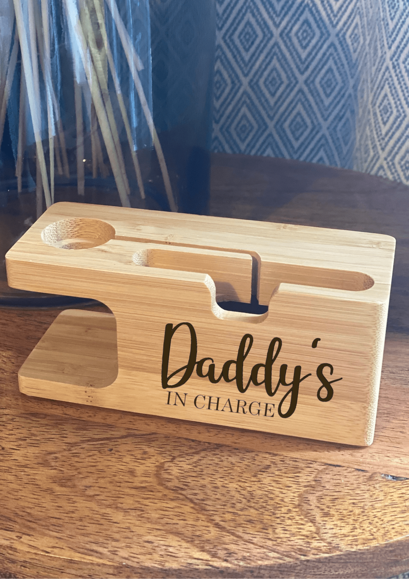 Lua Nova Charging Stations Daddy's in Charge - Apple Watch and Mobile Docking Station